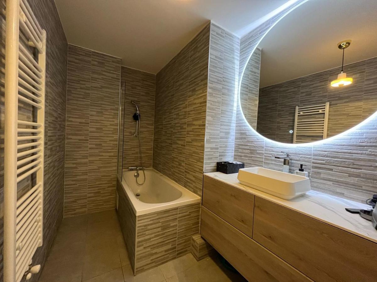 Appartement Luxueux Climatise Avec Terrasse, 6 Couchages - 17Eme Arrondissement De Paris Clichy Exterior foto